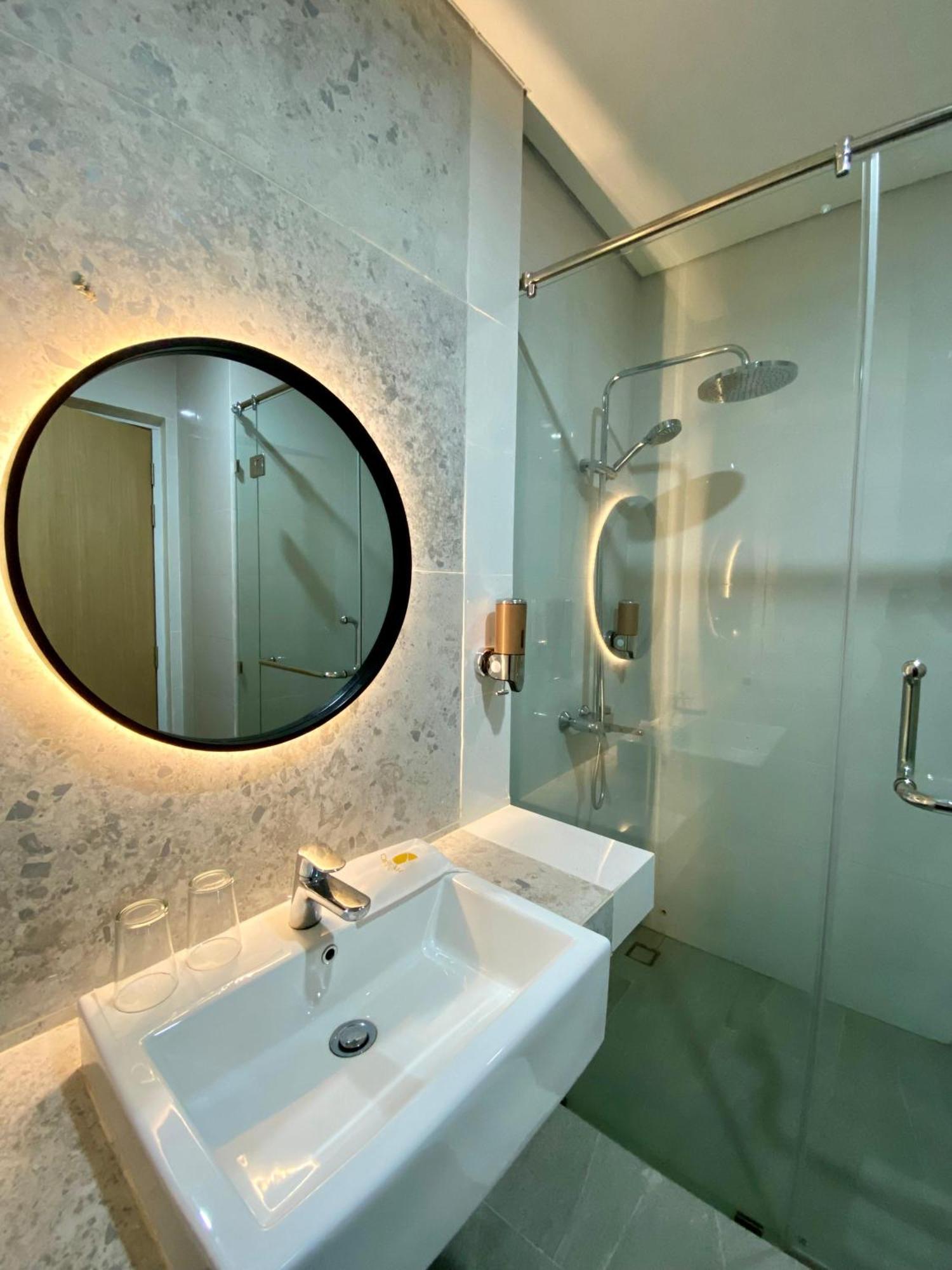 Opi Indah Hotel 3*